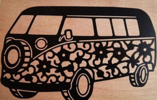 Houten kaart vw bus met bloemen